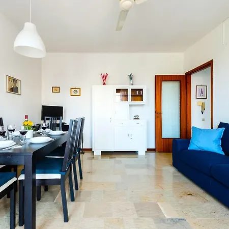 Apartment Hostly - Family Cisanello *